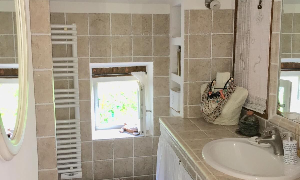 Photo of Bathroom in Chateaudouble