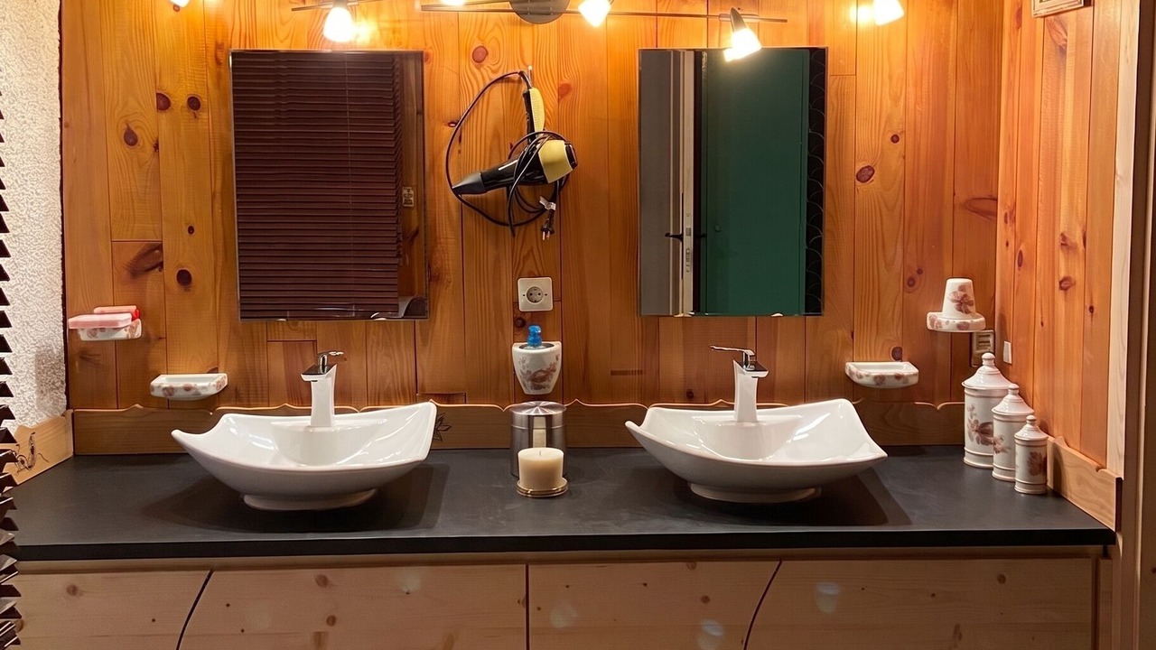 Photo of Bathroom in Mont