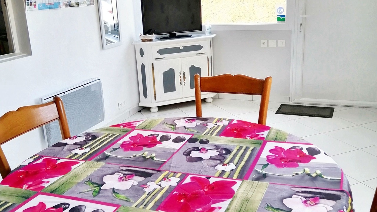Photo of Livingroom in Tredaniel