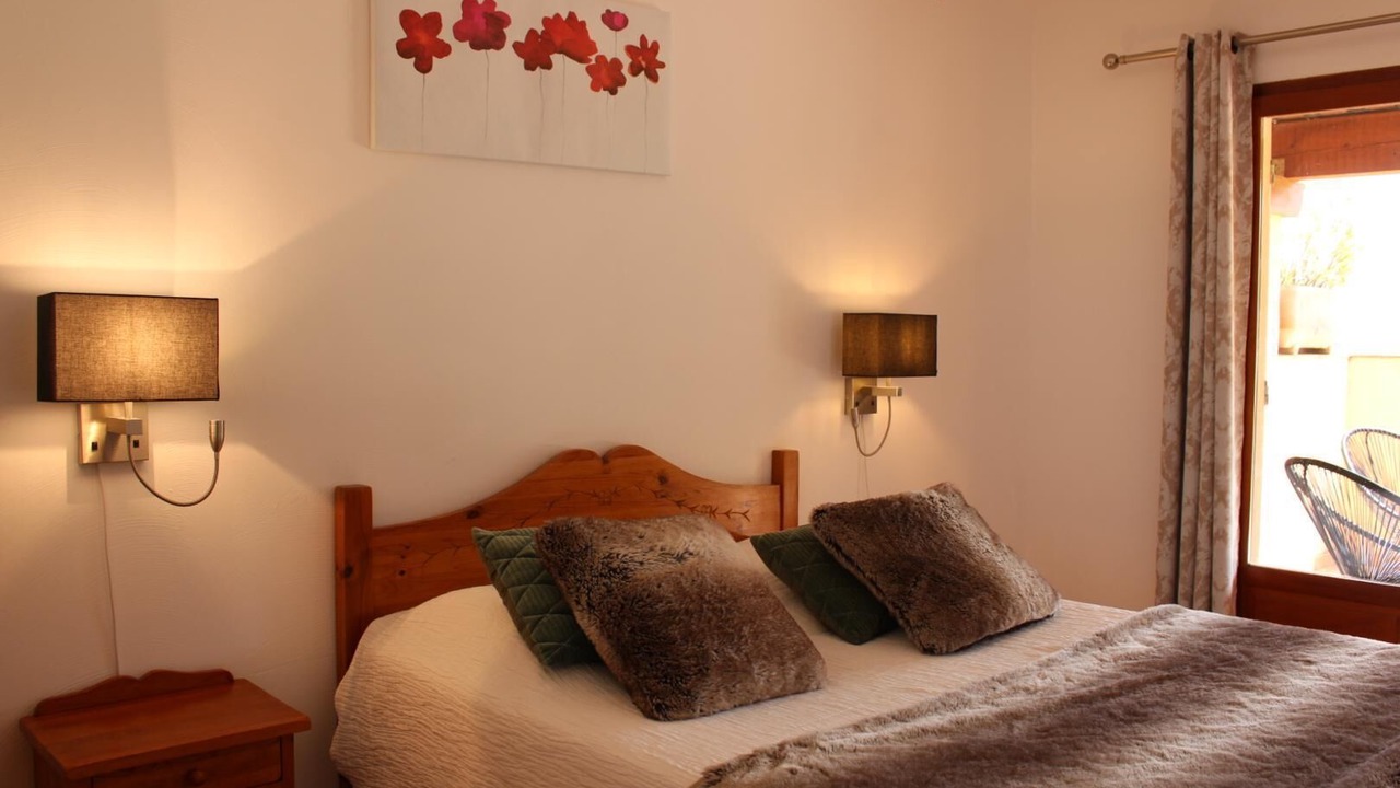 Photo of Bedroom in Utelle