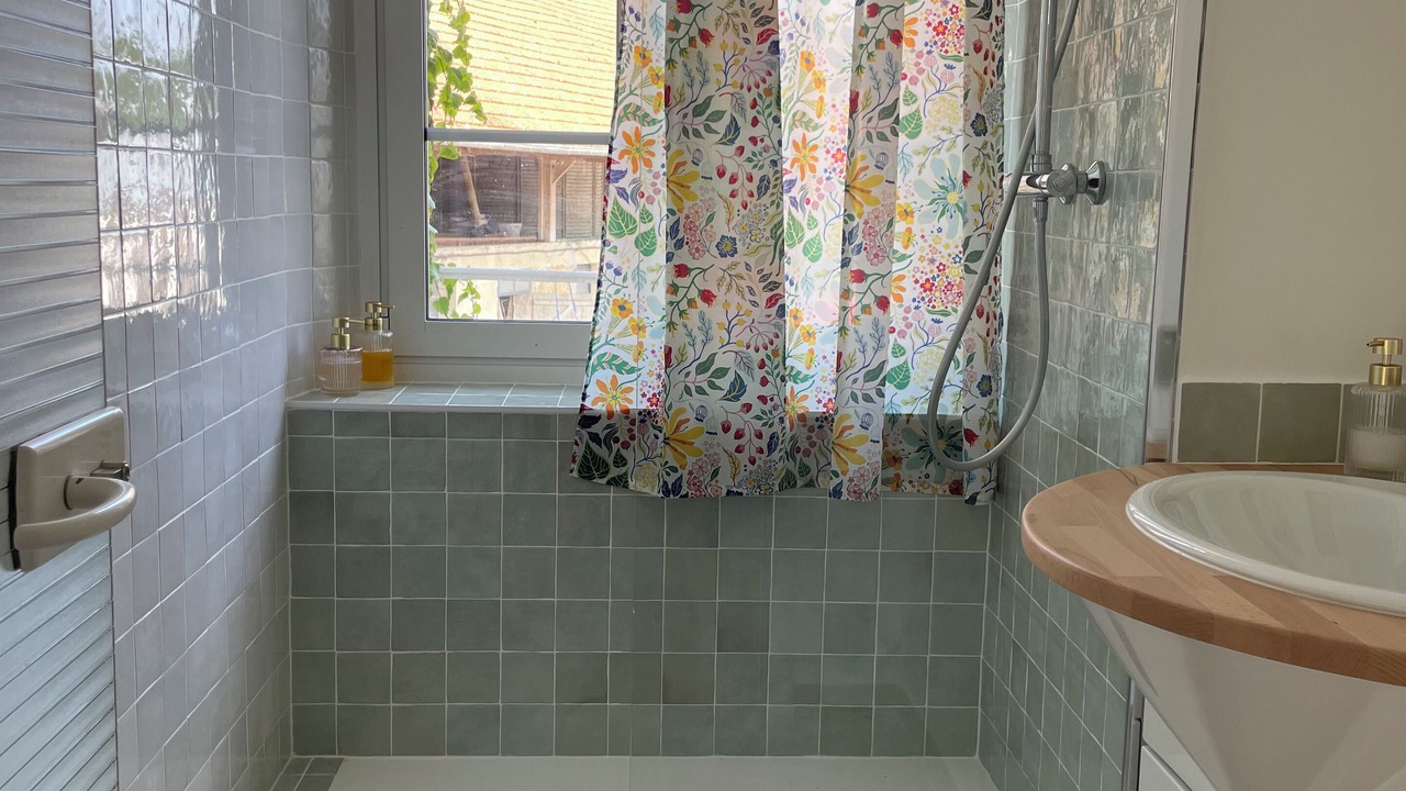 Photo of Bathroom in Sault-Saint-Remy