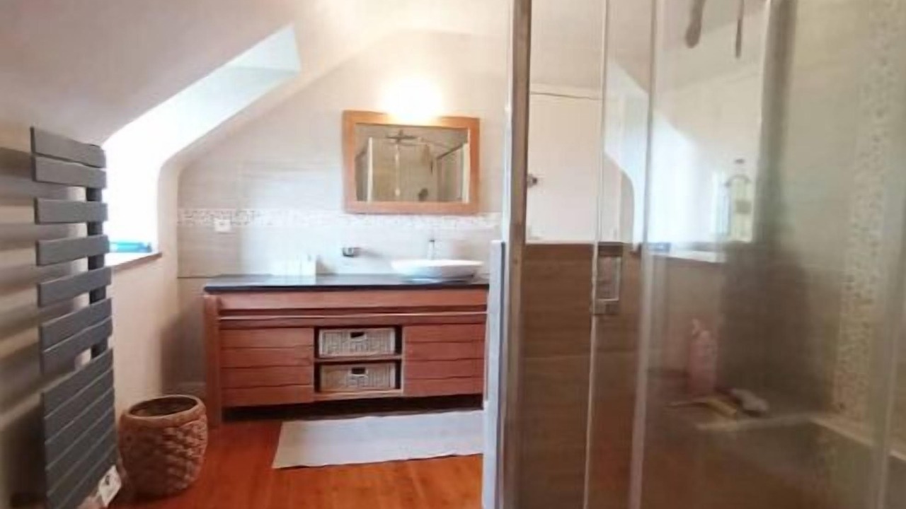 Photo of Bathroom in Pleguien