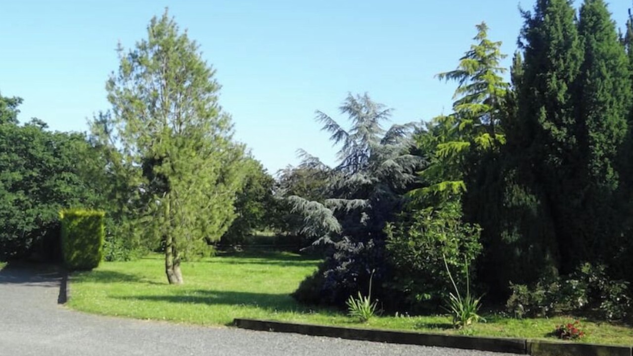 Photo of Outdoor in Pleguien