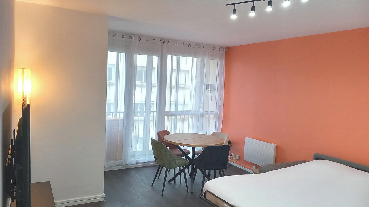 Photo of Bedroom in Saint-Brieuc