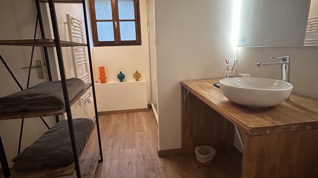 Photo of Bathroom in Estaing