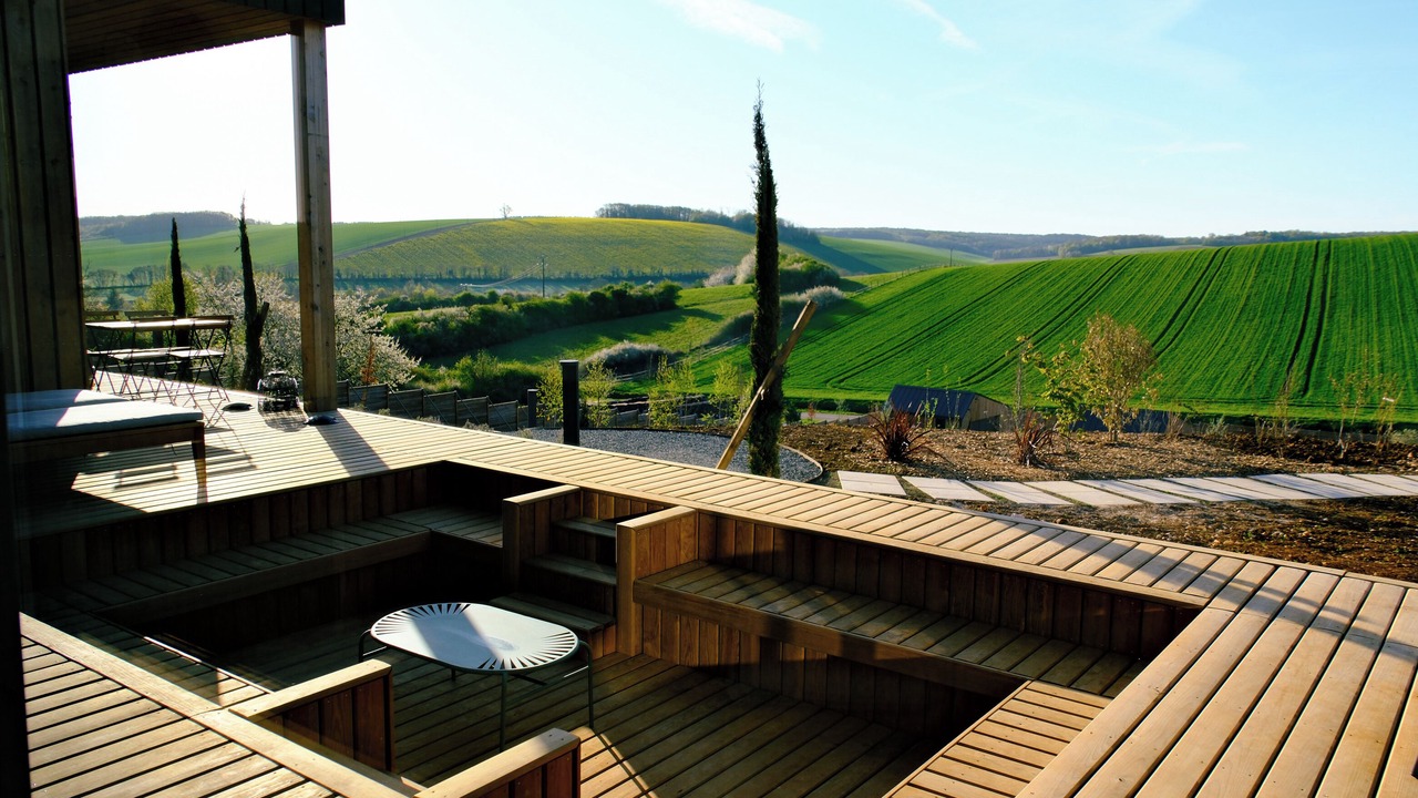 Photo of Patio Balcony in Saint-Mards-en-Othe
