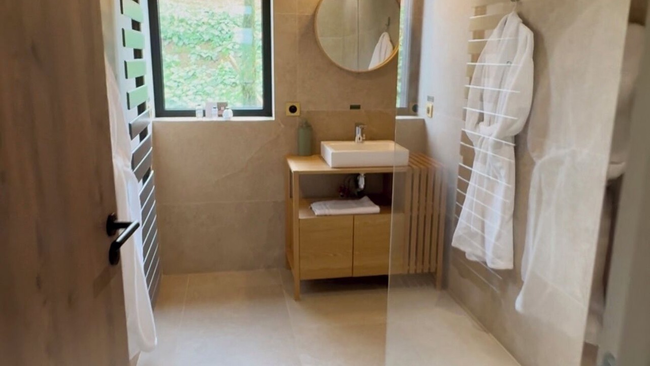 Photo of Bathroom in Saint-Mards-en-Othe