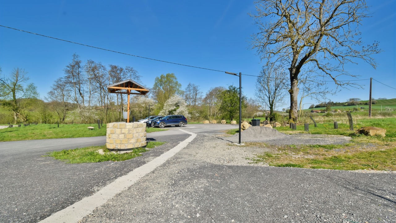 Photo of Others in Grandpre