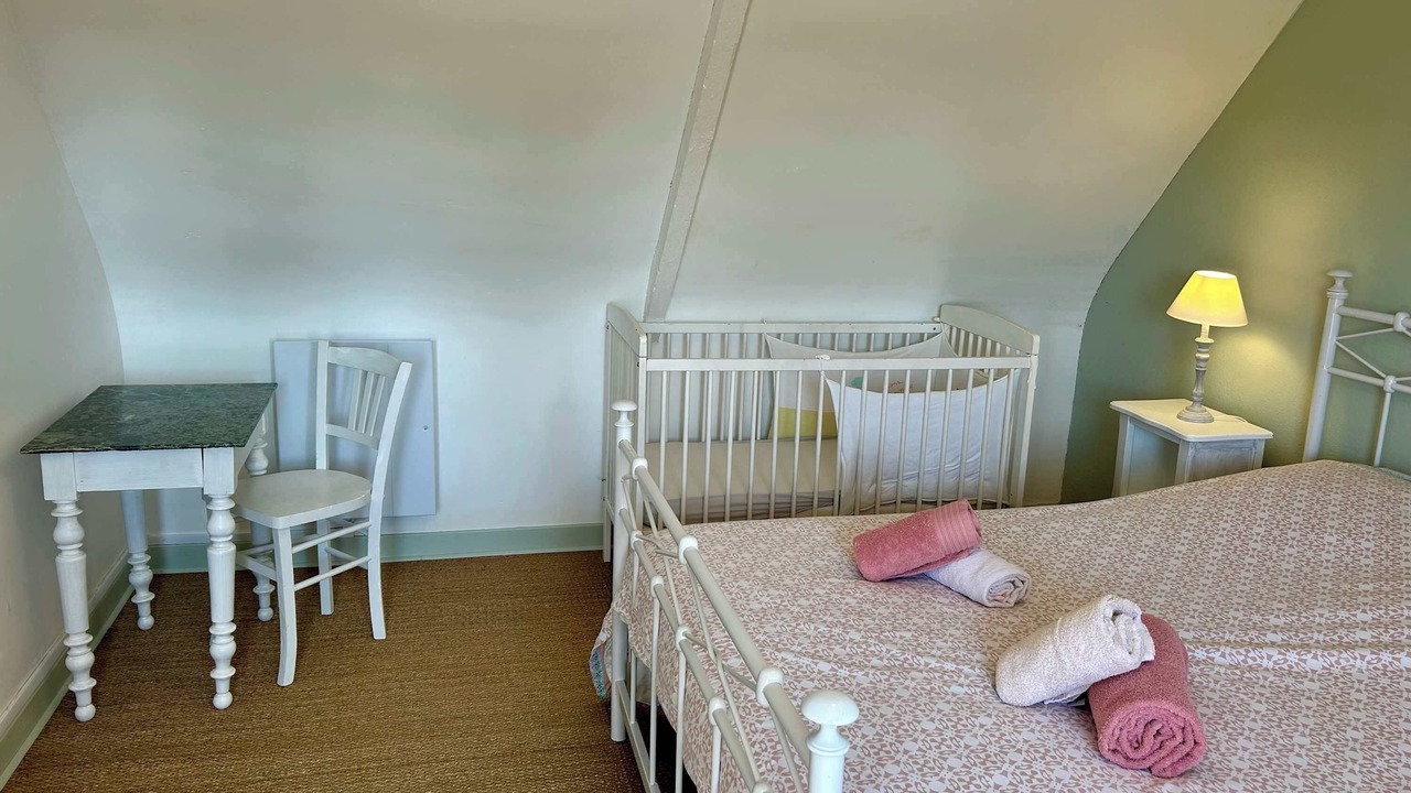 Photo of Bedroom in Tredrez-Locquemeau