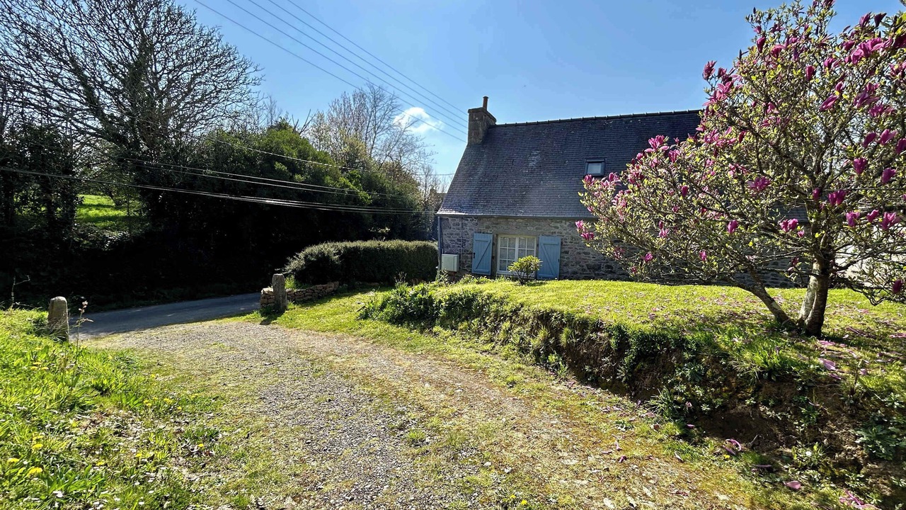 Photo of Outdoor in Tredrez-Locquemeau