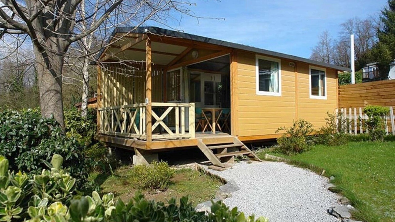 Photo of Outdoor in Louvie Juzon
