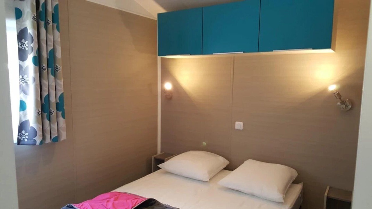 Photo of Bedroom in Louvie Juzon