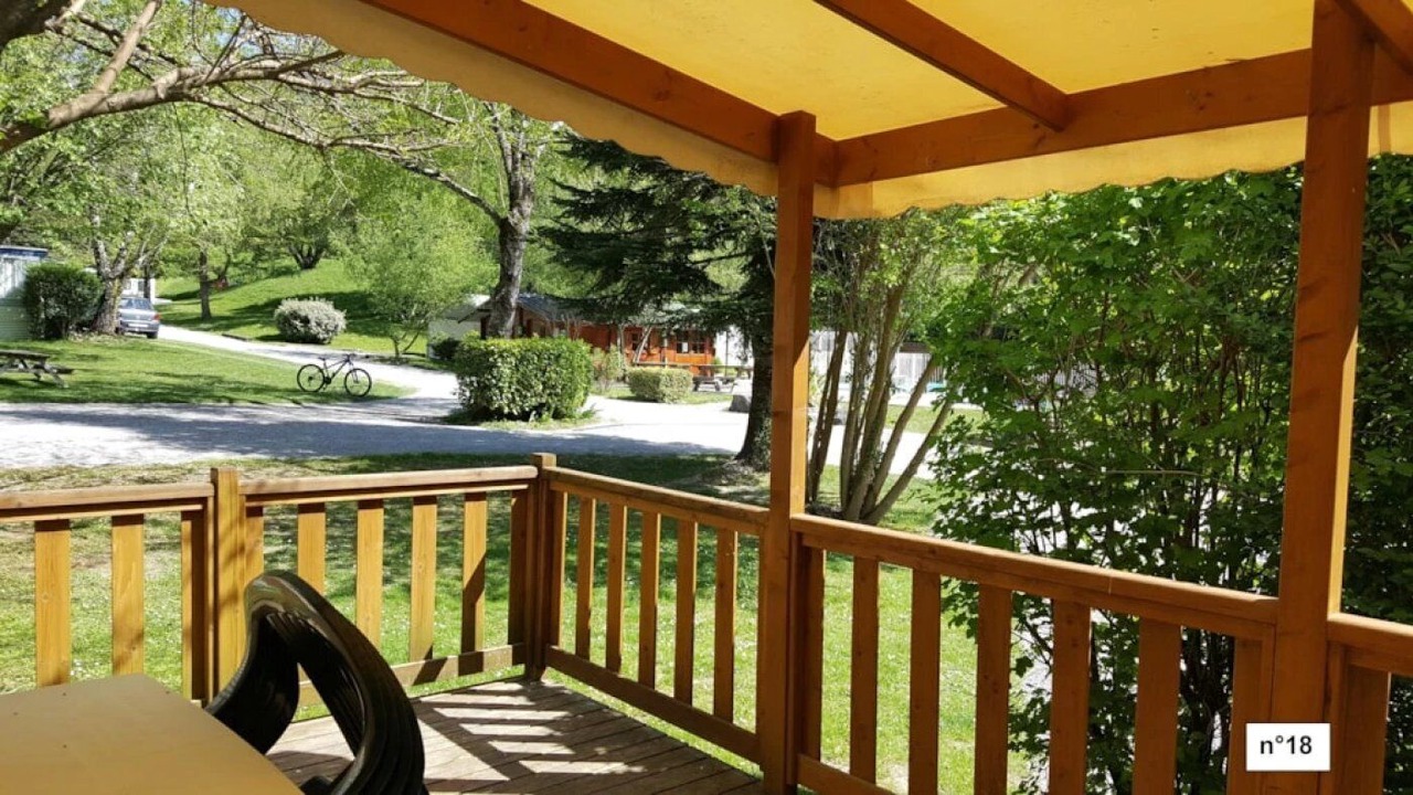 Photo of Outdoor in Louvie Juzon