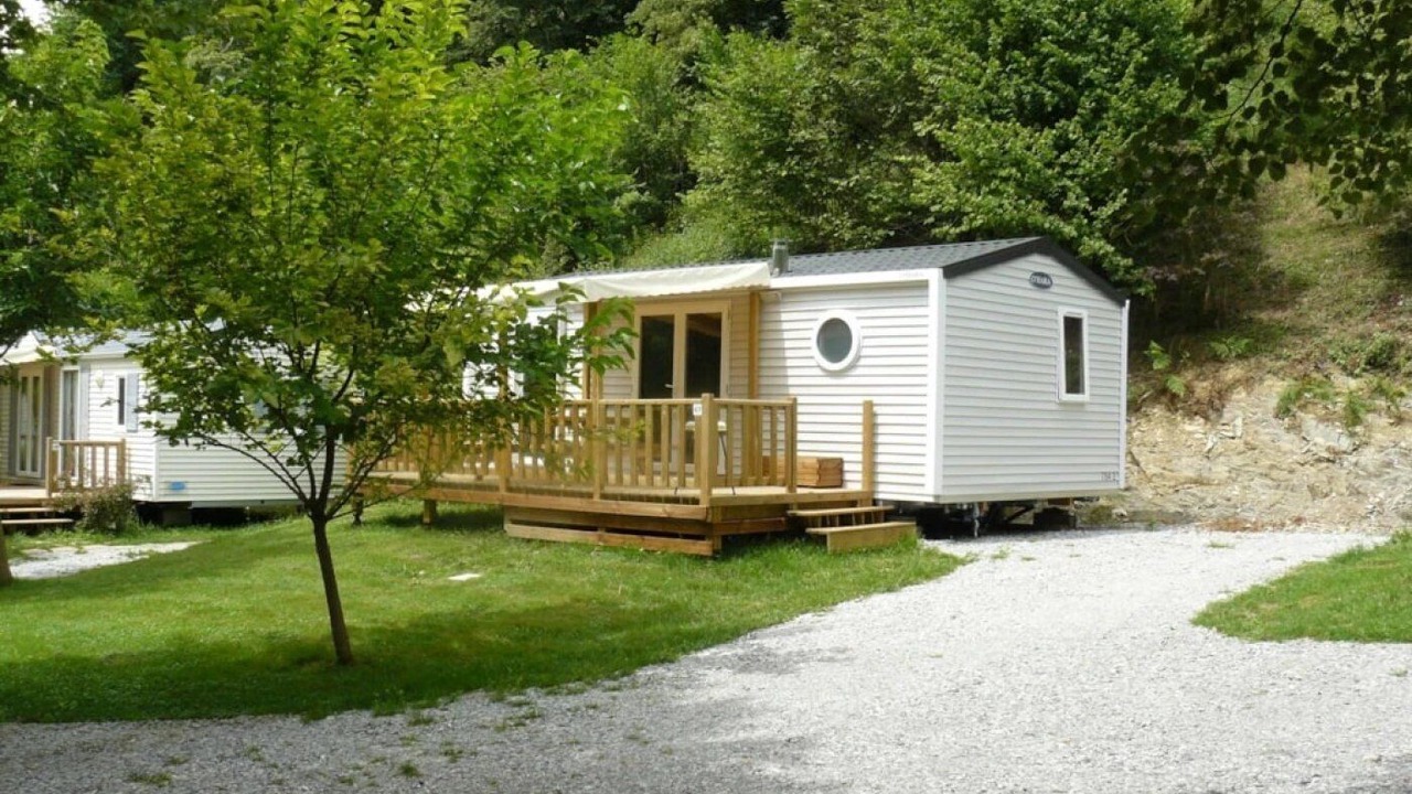 Photo of Outdoor in Louvie Juzon