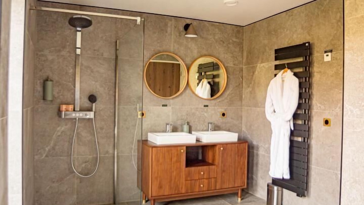 Photo of Bathroom in Saint-Mards-en-Othe