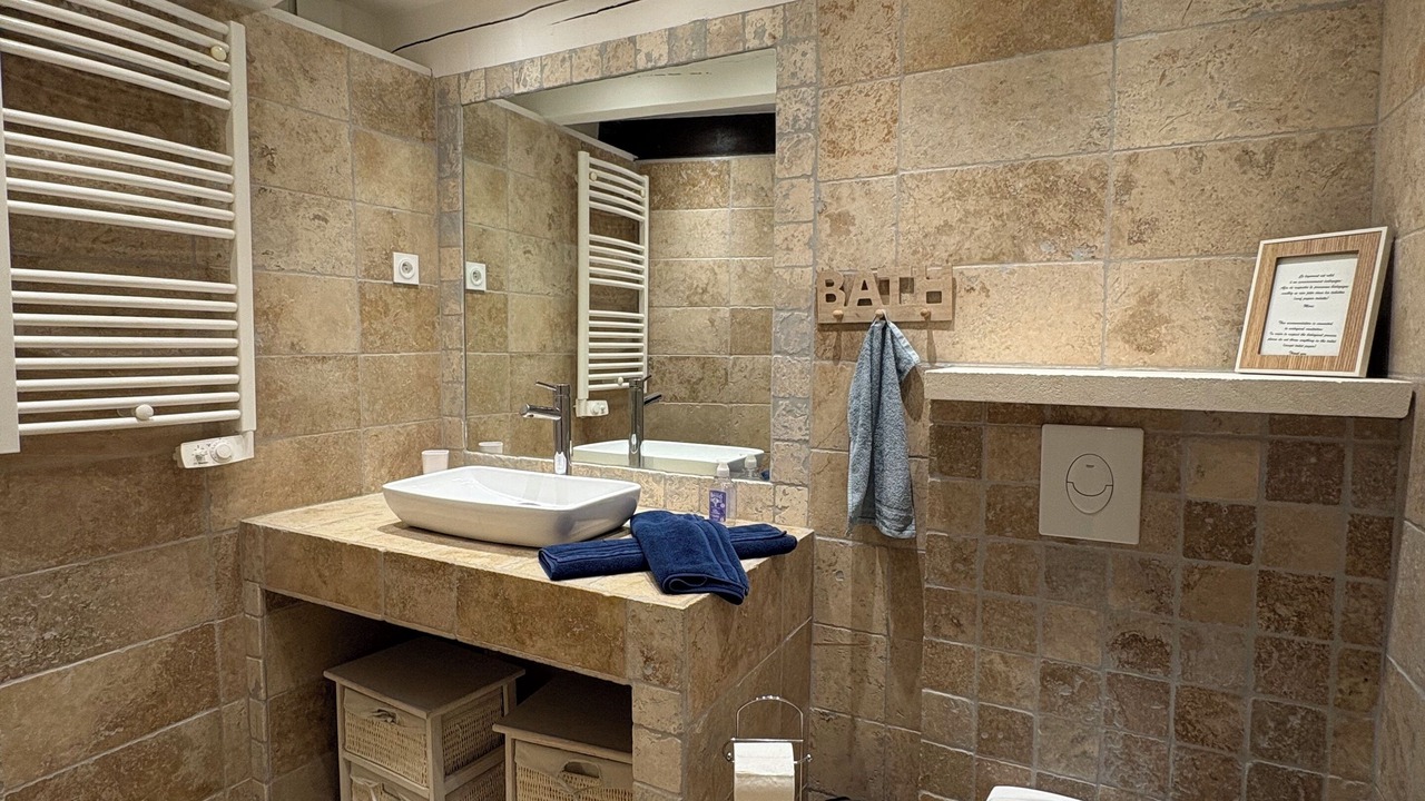 Photo of Bathroom in Saint Pierre de Mezoargues