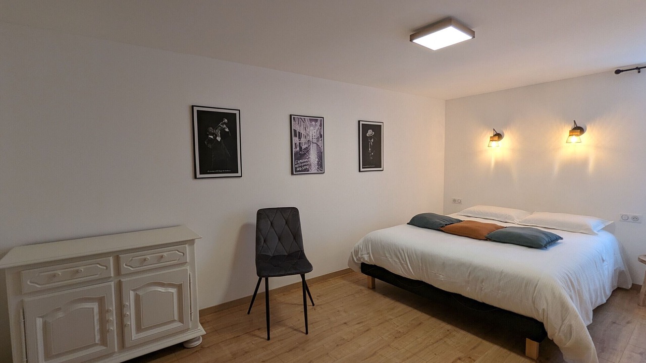 Photo of Bedroom in Spincourt