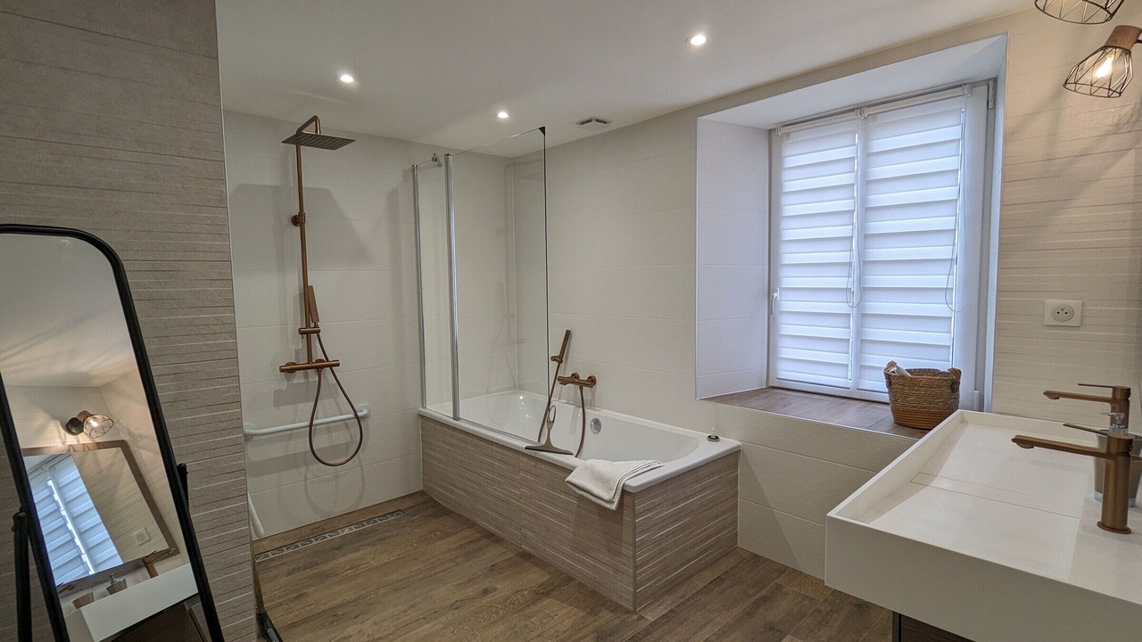 Photo of Bathroom in Spincourt