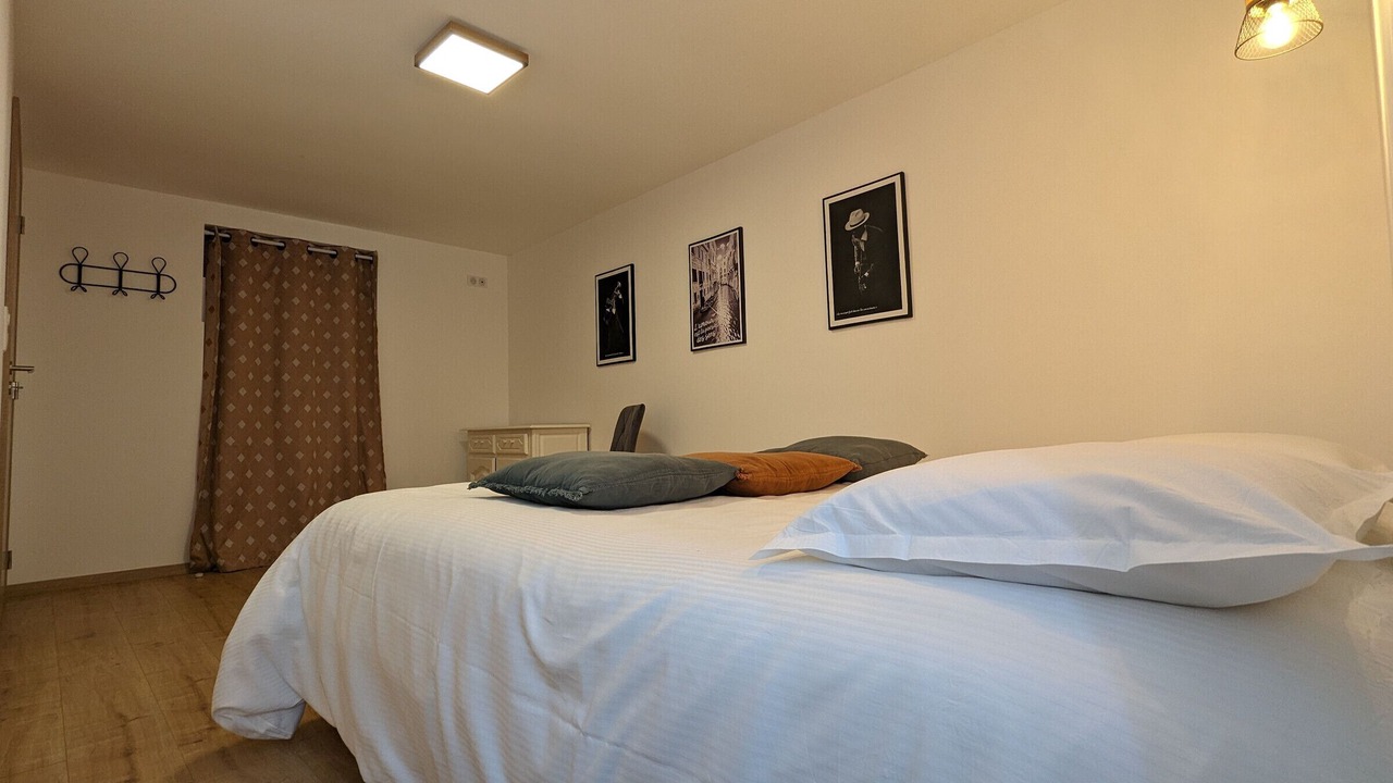 Photo of Bedroom in Spincourt