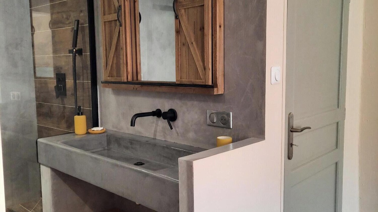 Photo of Bathroom in Collobrieres