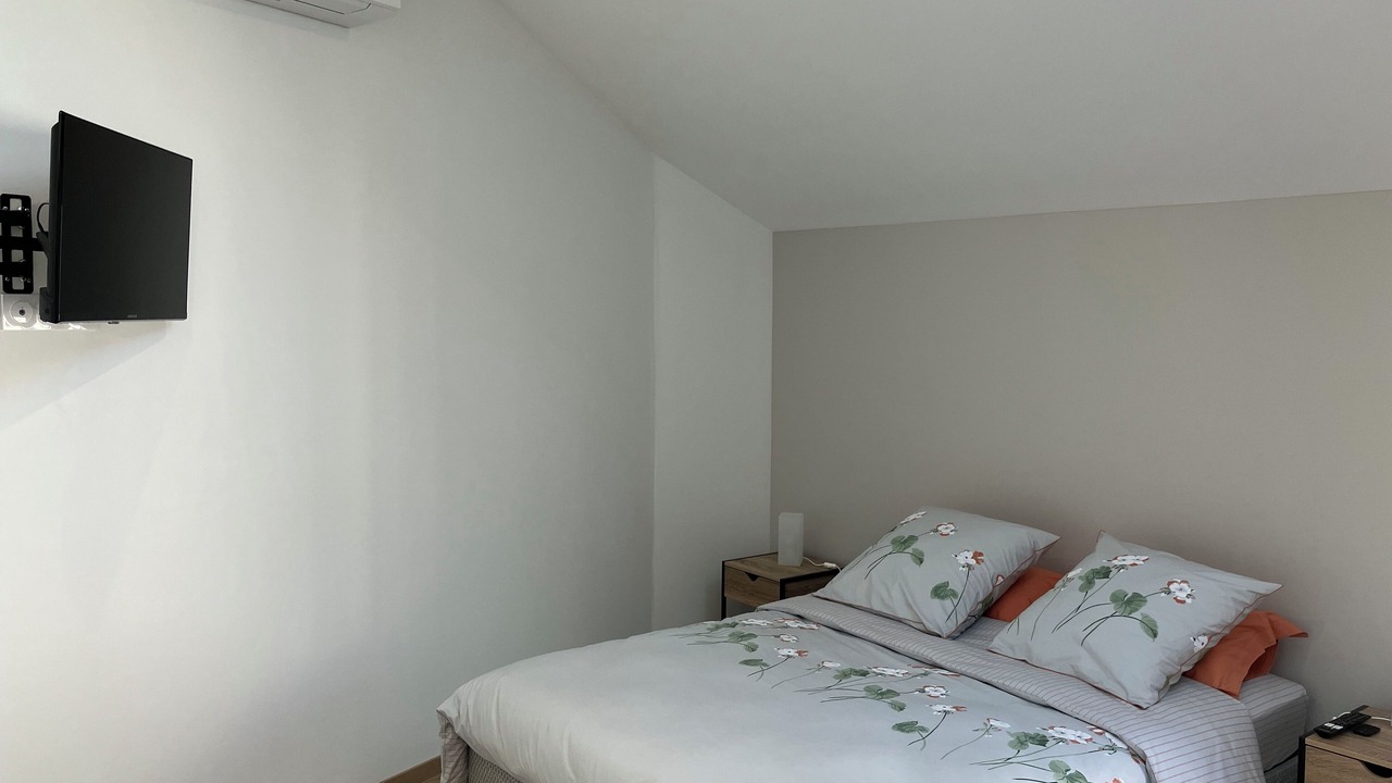 Photo of Bedroom in Nogent-l'Abbesse