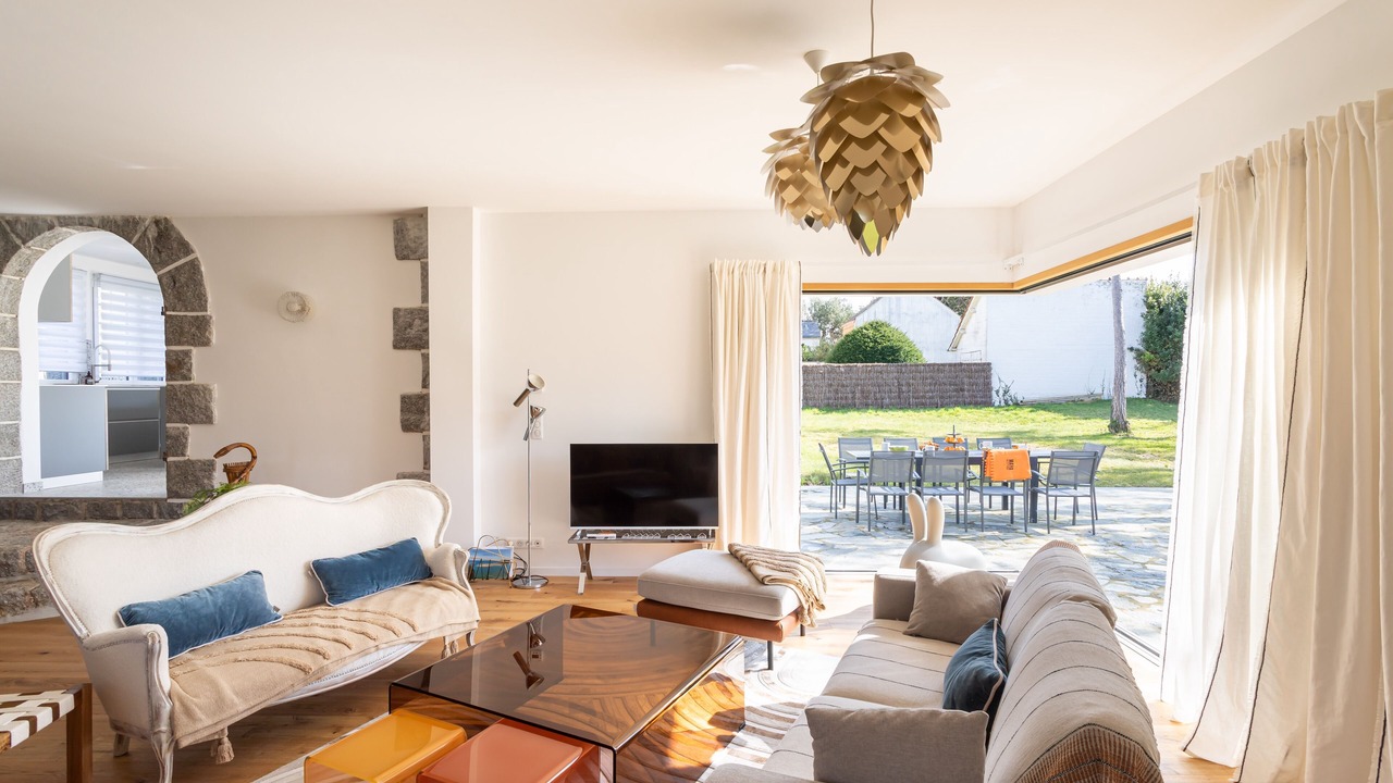 Photo of Livingroom in Sables-d'Or-les-Pins