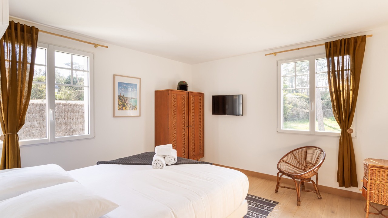 Photo of Bedroom in Sables-d'Or-les-Pins