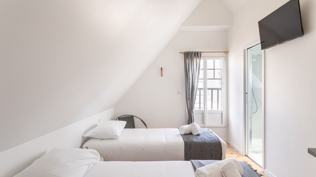 Photo of Bedroom in Sables-d'Or-les-Pins