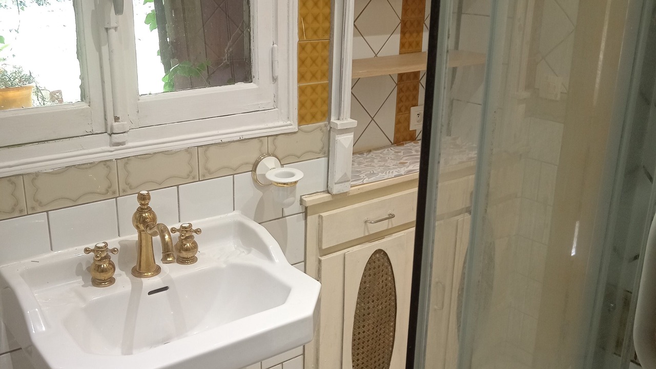 Photo of Bathroom in Villiers-sur-Seine