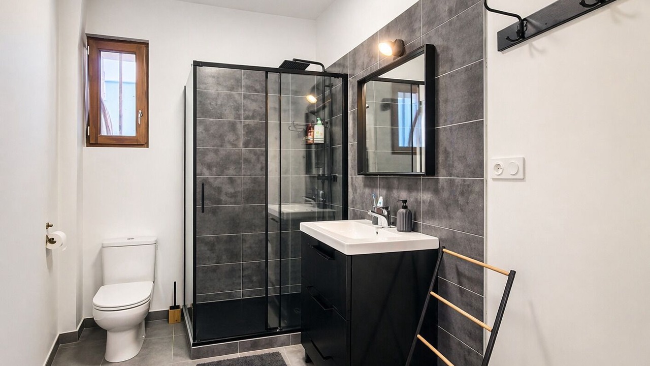 Photo of Bathroom in Quartier Administrations