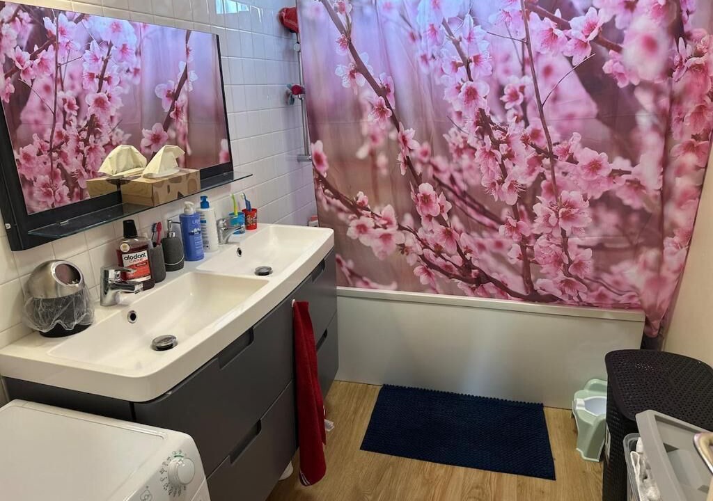 Photo of Bathroom in Vendeuvre-sur-Barse