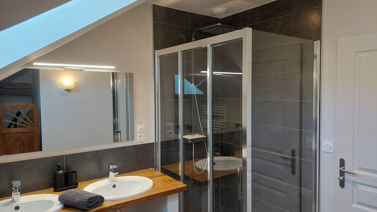 Photo of Bathroom in Piney
