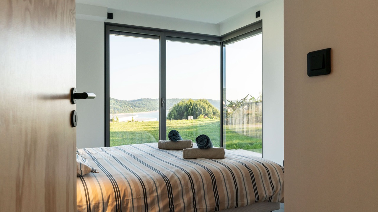 Photo of Bedroom in Saint-Michel-en-Greve