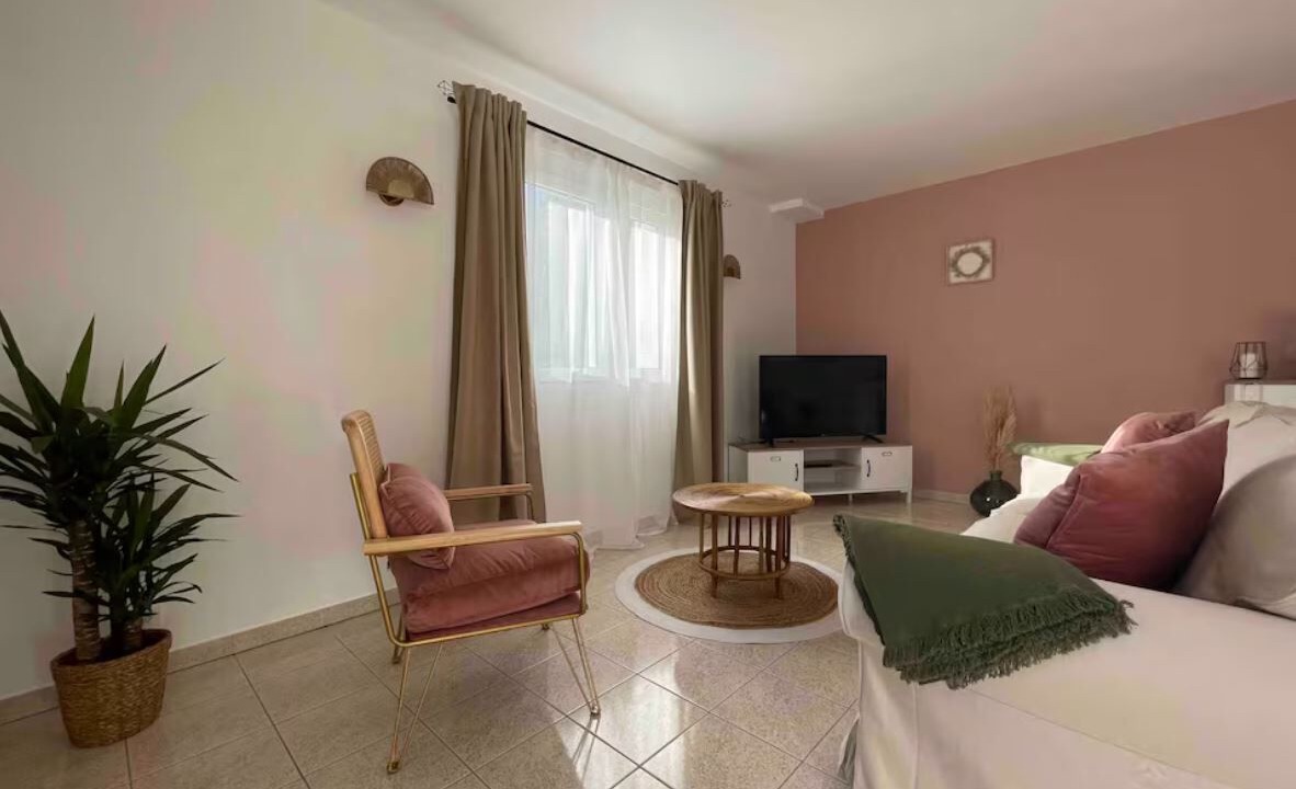 Photo of Livingroom in Ploubalay