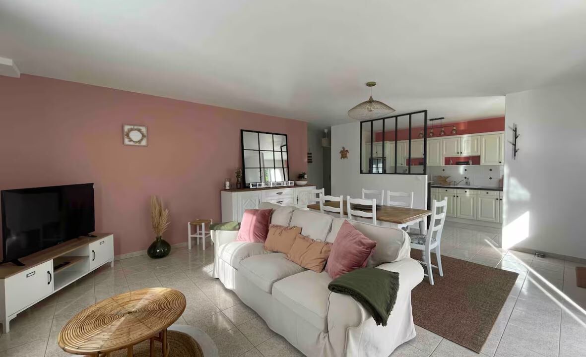 Photo of Livingroom in Ploubalay