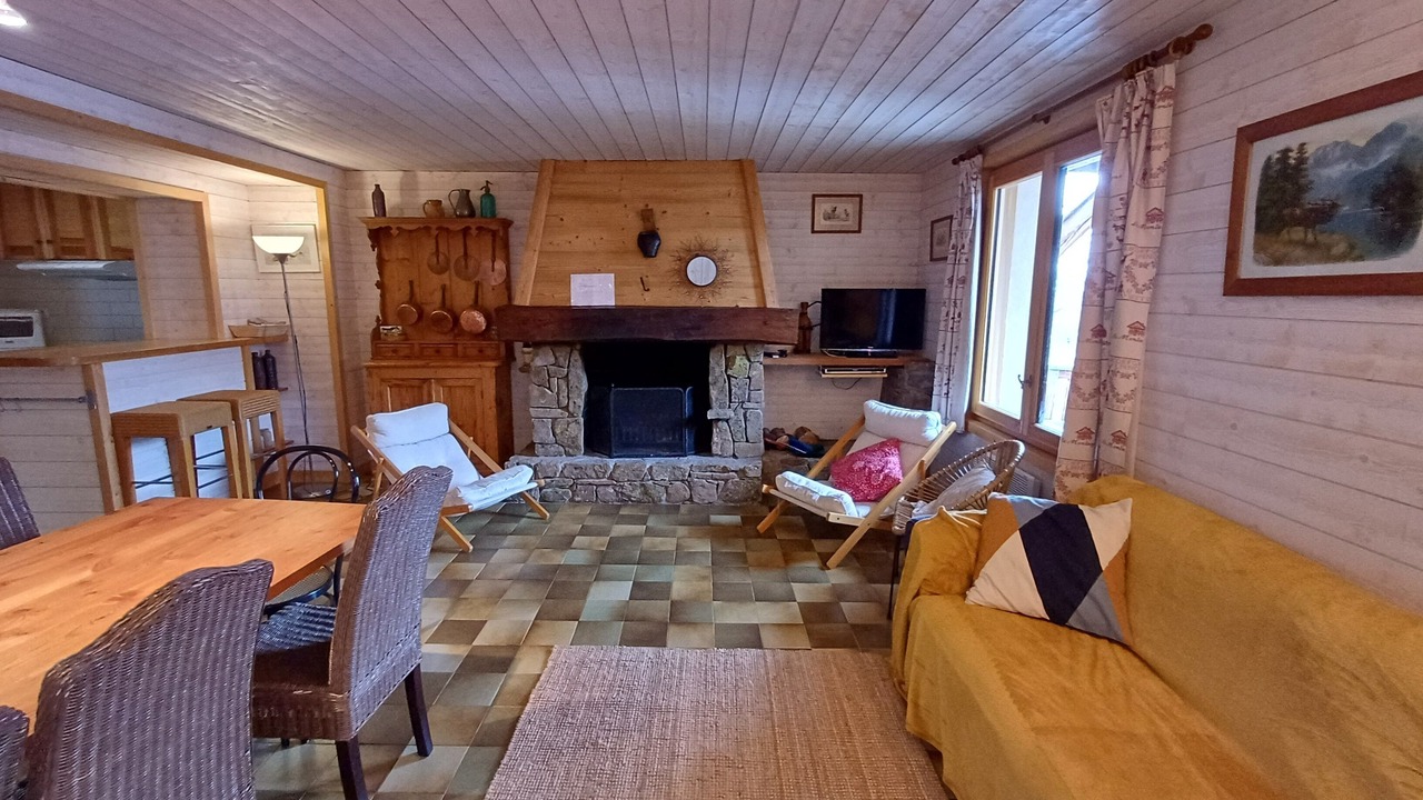 Photo of Livingroom in Enchastrayes