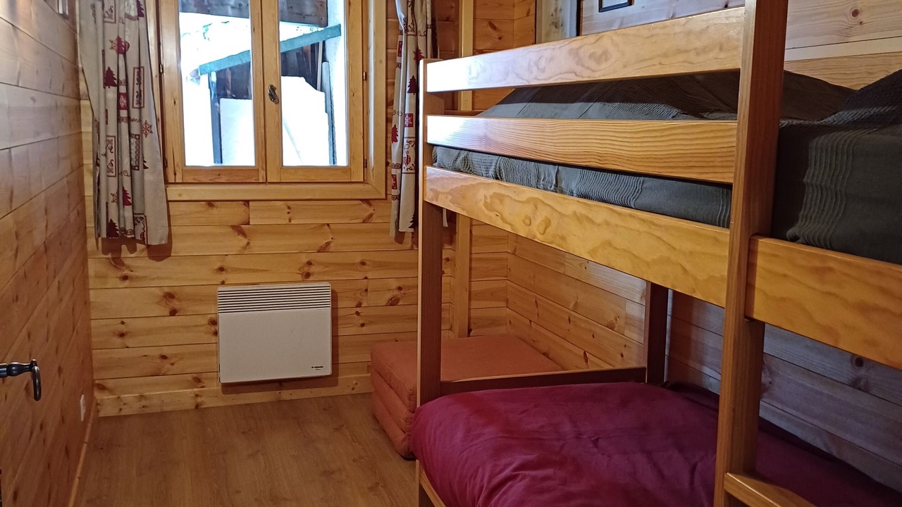 Photo of Bedroom in Enchastrayes