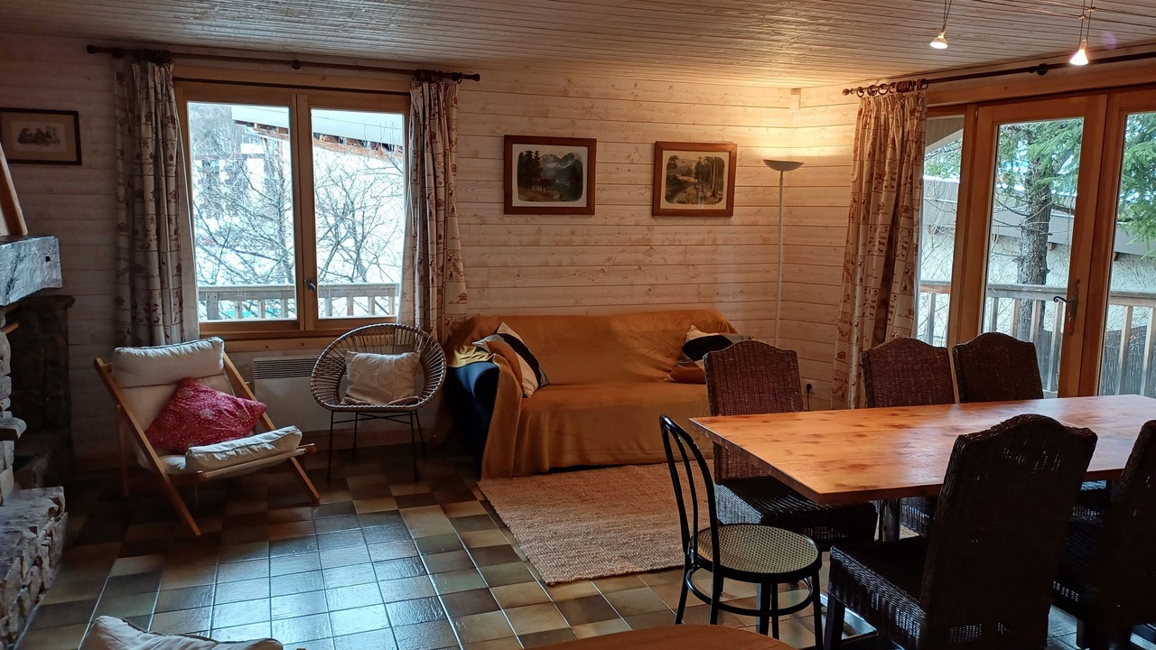 Photo of Livingroom in Enchastrayes