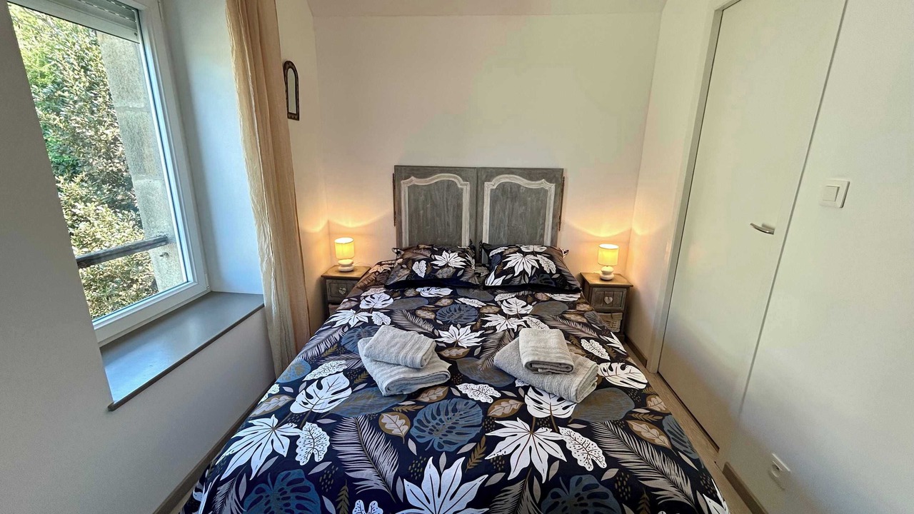 Photo of Bedroom in Saint-Michel-en-Greve