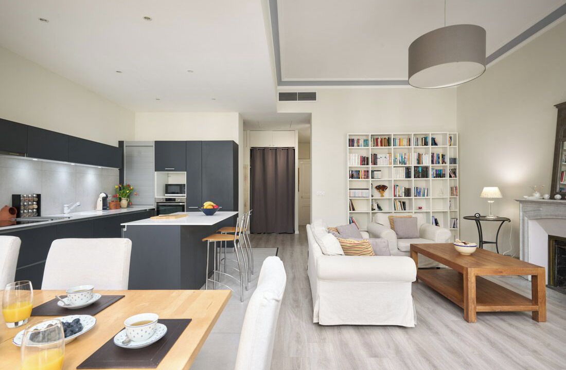 Photo of Livingroom in Musicians Quarter