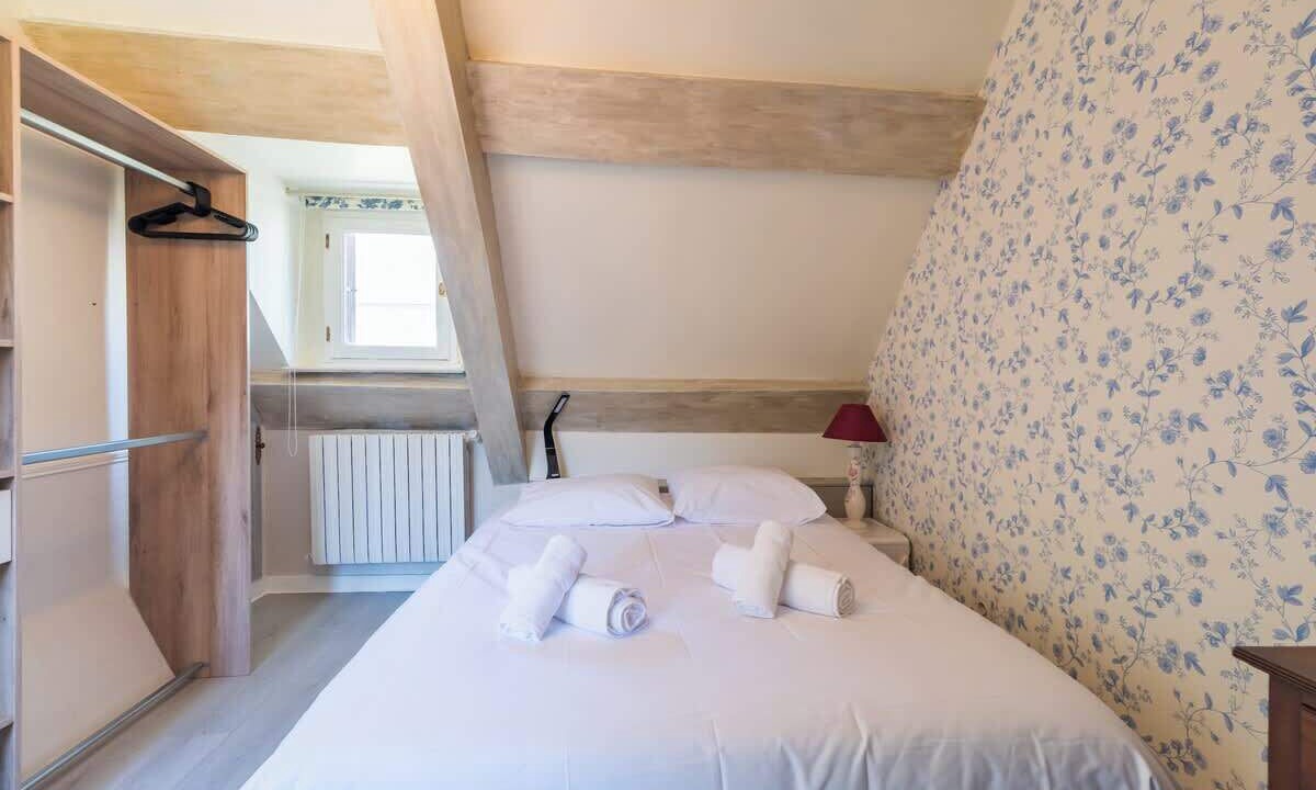 Photo of Bedroom in Lannion