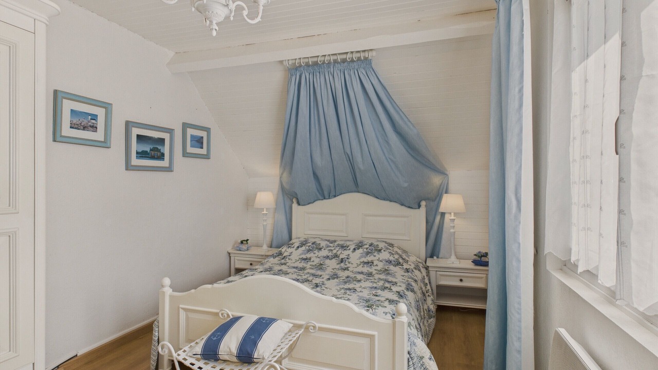 Photo of Bedroom in Trevou-Treguignec