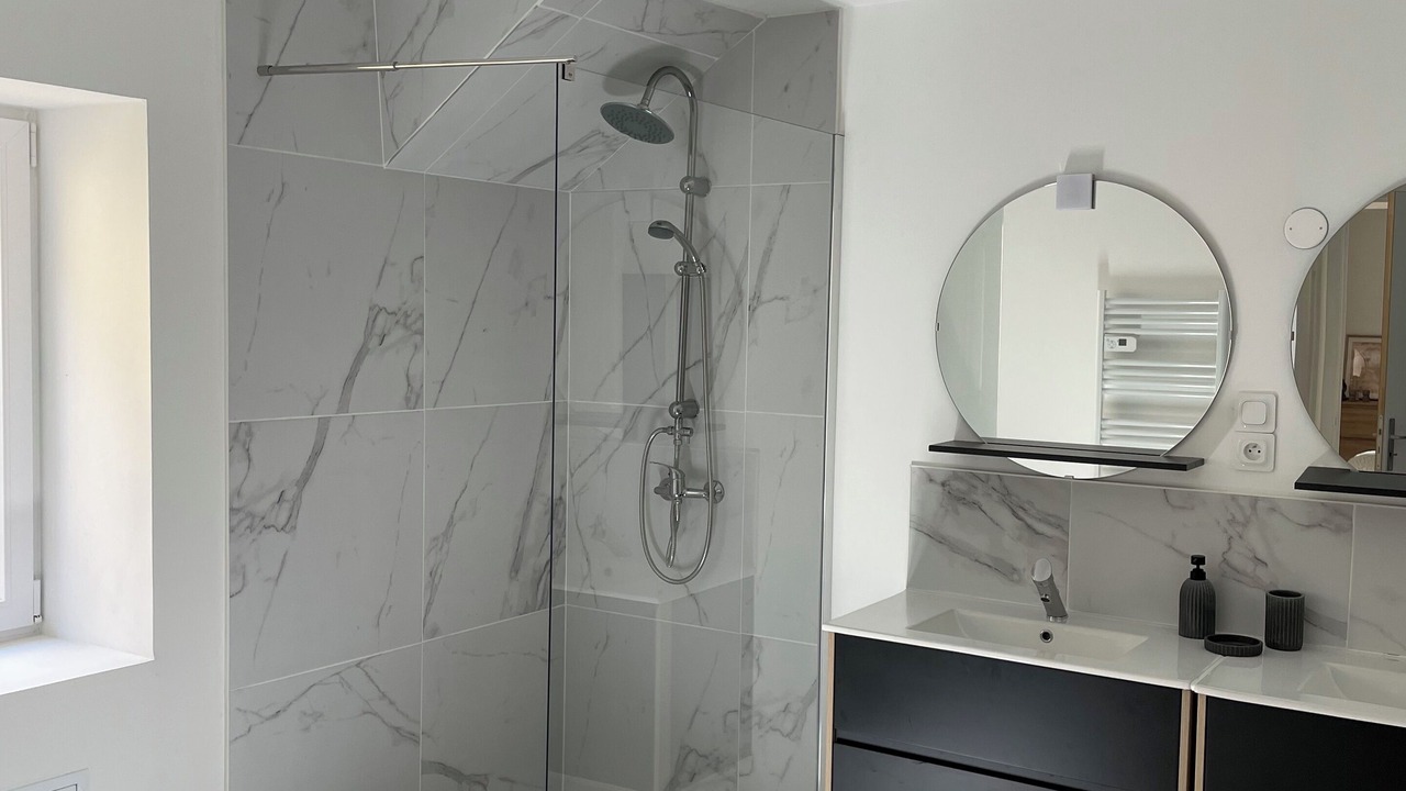 Photo of Bathroom in Brienon-sur-Armancon