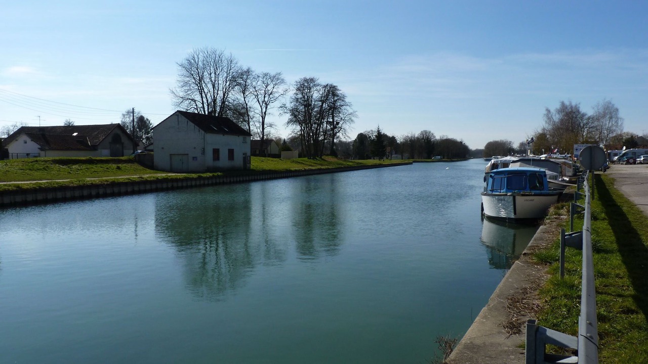 Photo of Others in Brienon-sur-Armancon