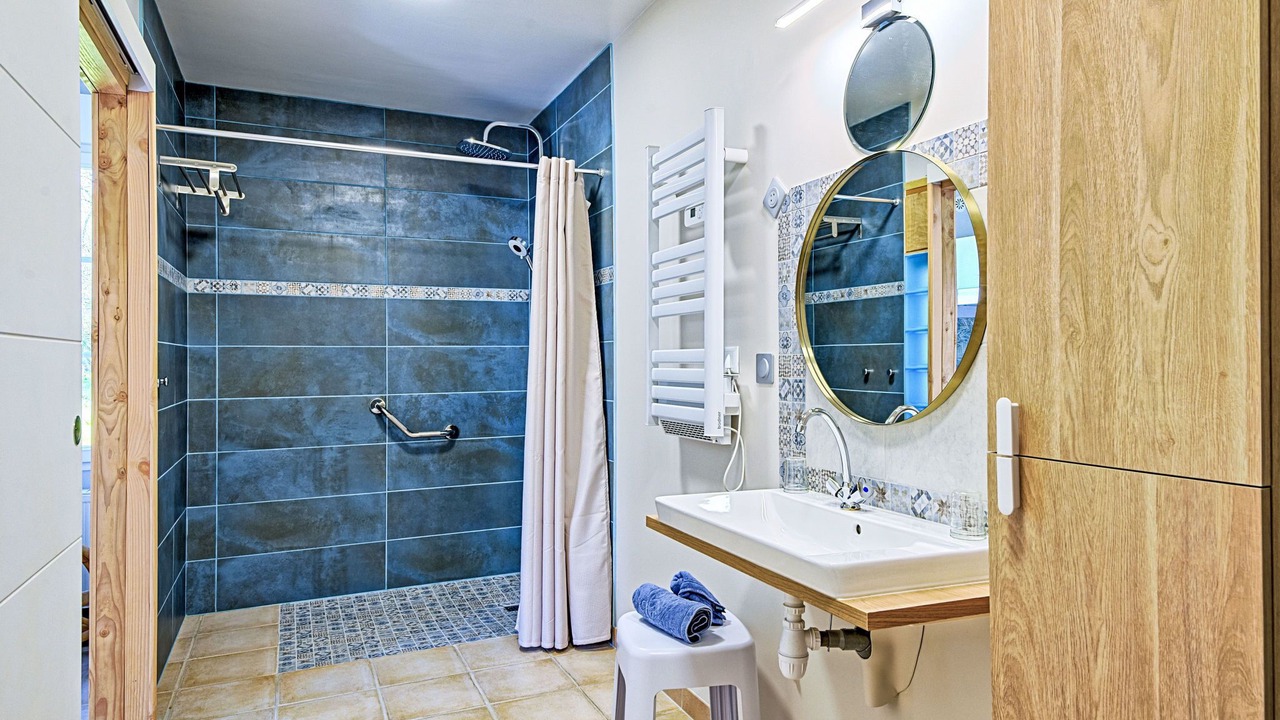 Photo of Bathroom in Etables-sur-Mer
