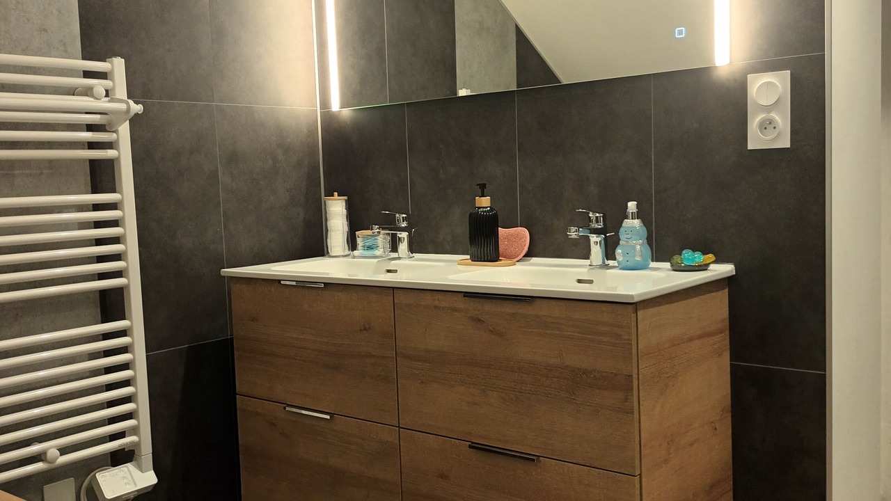 Photo of Bathroom in Ploumagoar