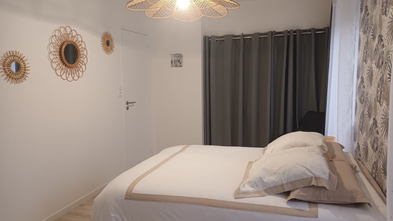 Photo of Bedroom in Ploumagoar