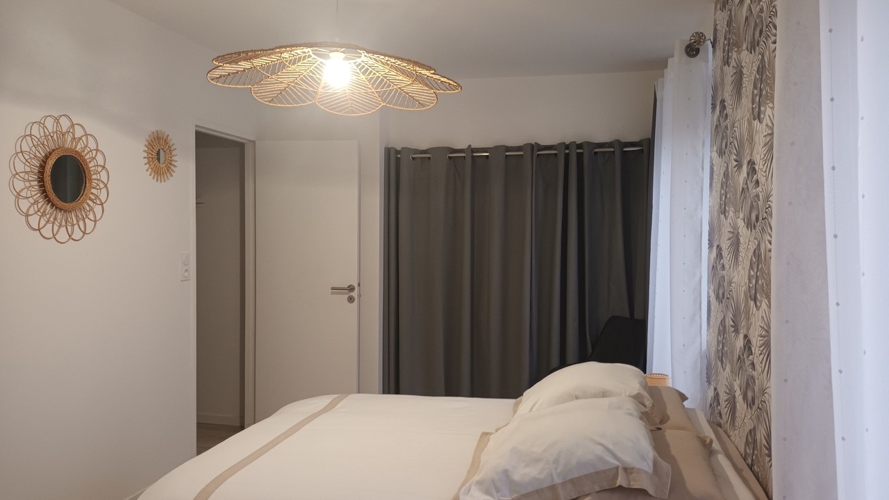 Photo of Bedroom in Ploumagoar