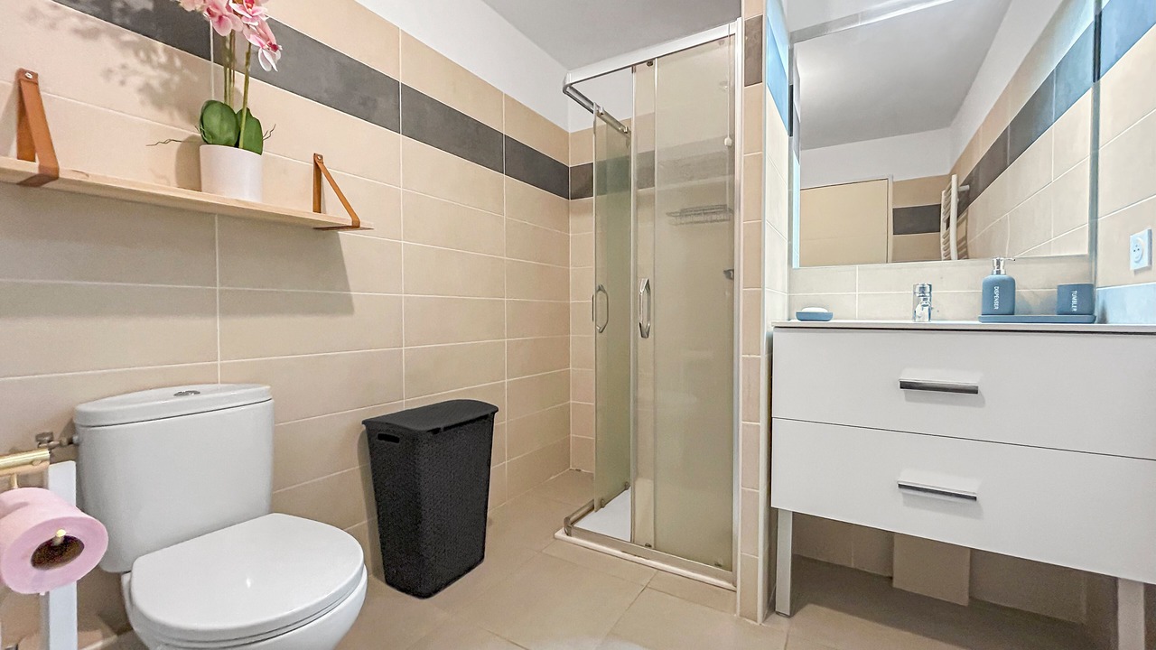 Photo of Bathroom in Saint-Roch