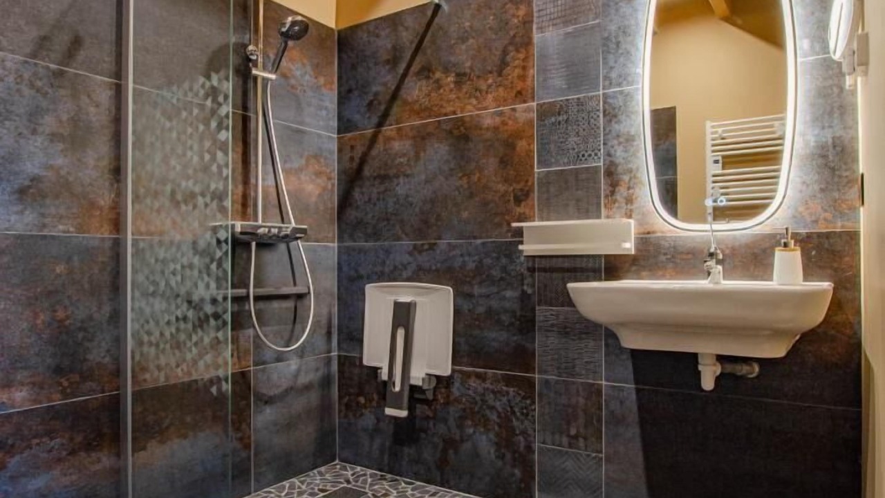 Photo of Bathroom in Laubressel
